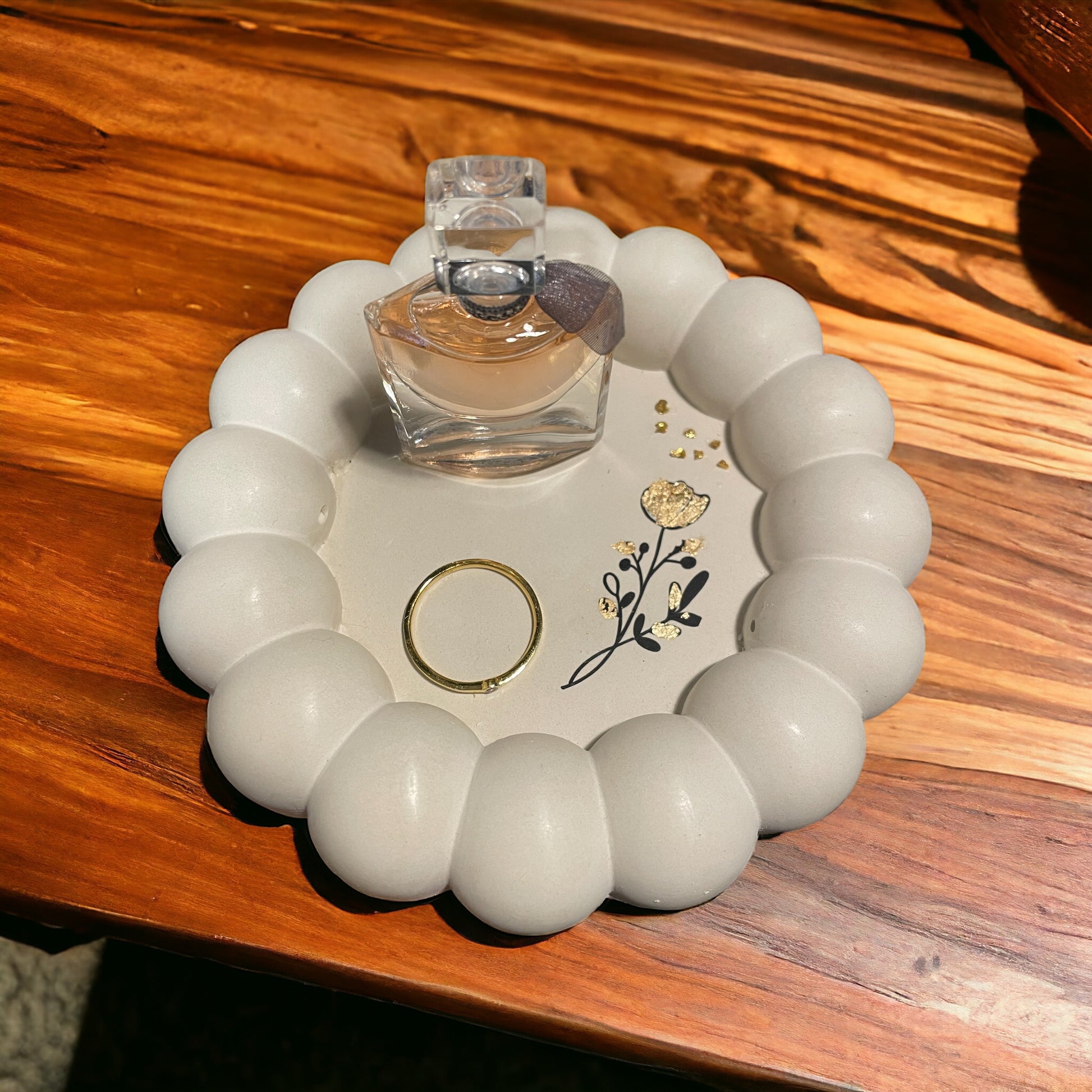 Round Belle Tray